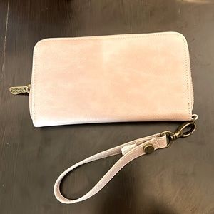 Thirty one bags all about the Benjamin’s wallet  light pink with gray tones